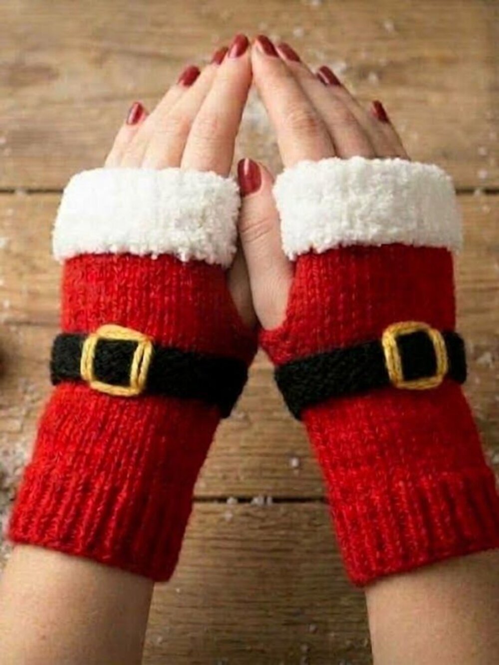 Made in Canada Xmas Holiday Santa Handmade Knitted Texting Gloves